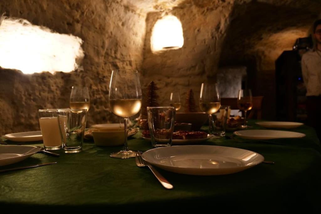 Troglo Entre Caves Et Chateaux Монлуї-сюр-Луар Екстер'єр фото